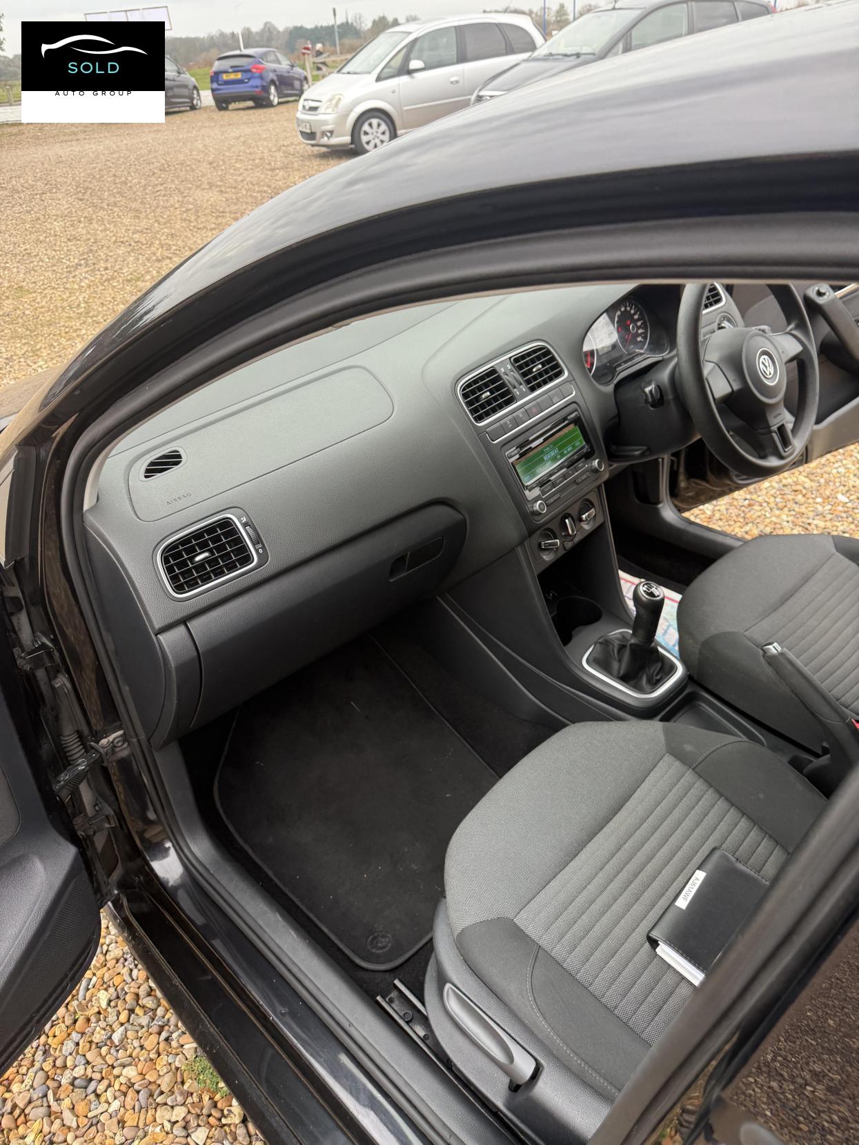 Used Volkswagen Polo 2011 for sale - 77026201: Photo 11