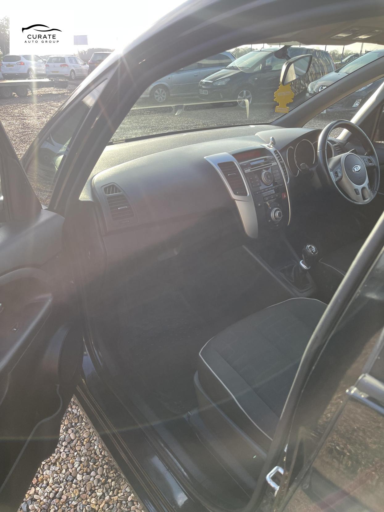 Used Kia Venga 2014 for sale - 77442158: Photo 11