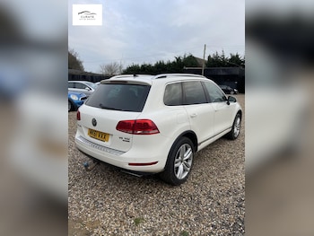 Used Volkswagen Touareg 2011 for sale - 77921753: Photo