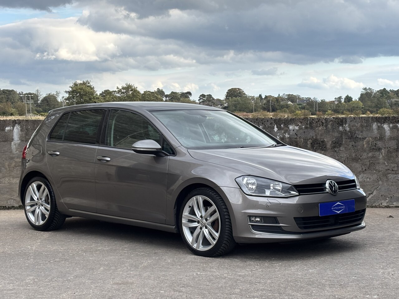 Used Volkswagen Golf 2016 for sale - 76098097: Photo 1