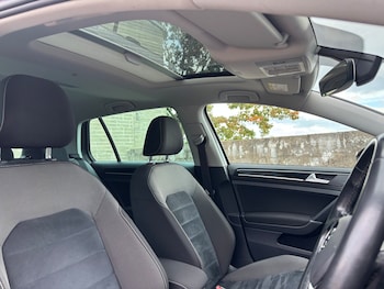 Used Volkswagen Golf 2016 for sale - 76098097: Photo 4