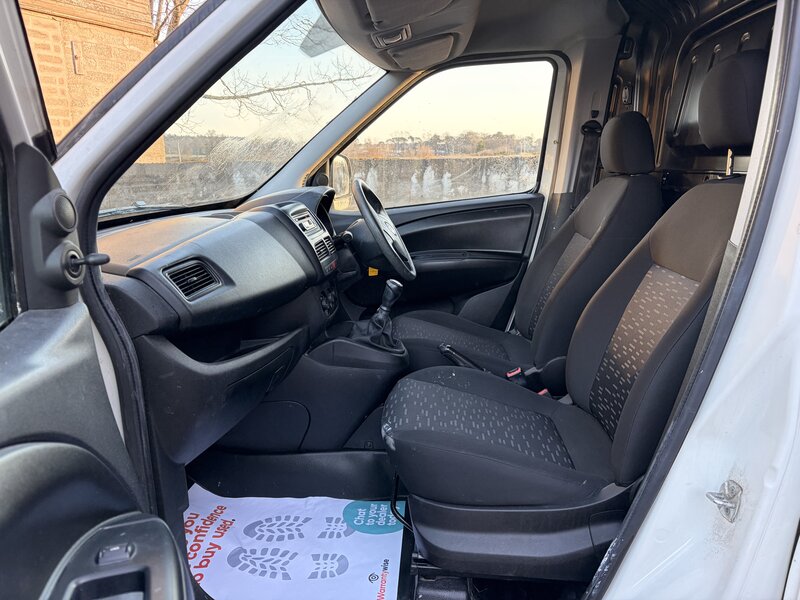 Used Vauxhall Combo 2018 for sale - 77764281: Photo 11