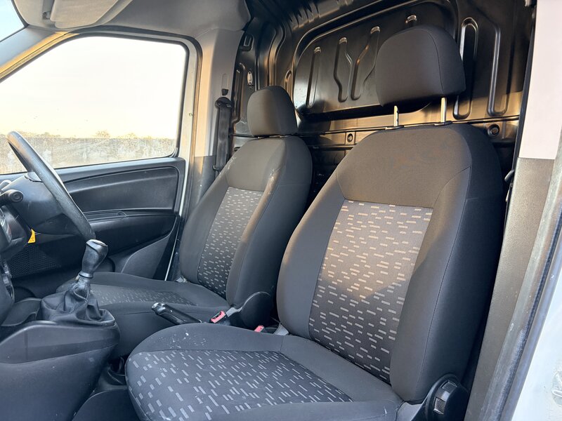 Used Vauxhall Combo 2018 for sale - 77764281: Photo 12