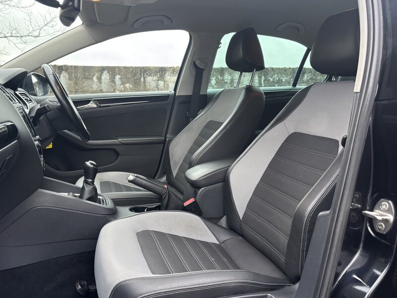 Used Volkswagen Jetta 2016 for sale - 77373149: Photo 4