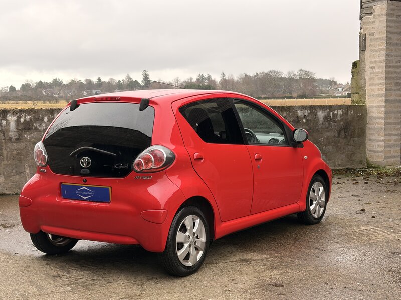 Used Toyota AYGO 2011 for sale - 77457955: Photo 12