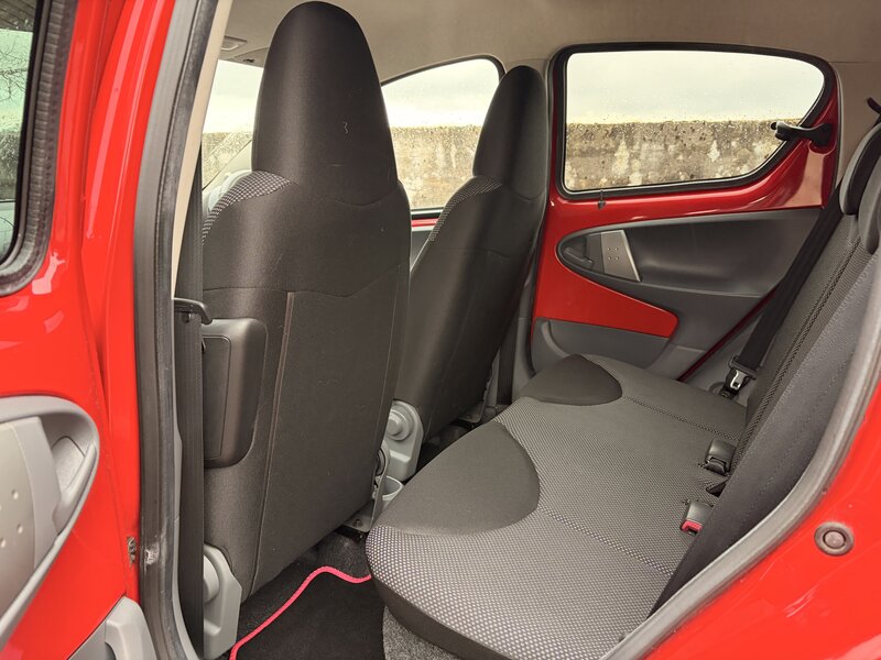 Used Toyota AYGO 2011 for sale - 77457955: Photo 14