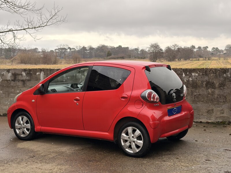 Used Toyota AYGO 2011 for sale - 77457955: Photo 17