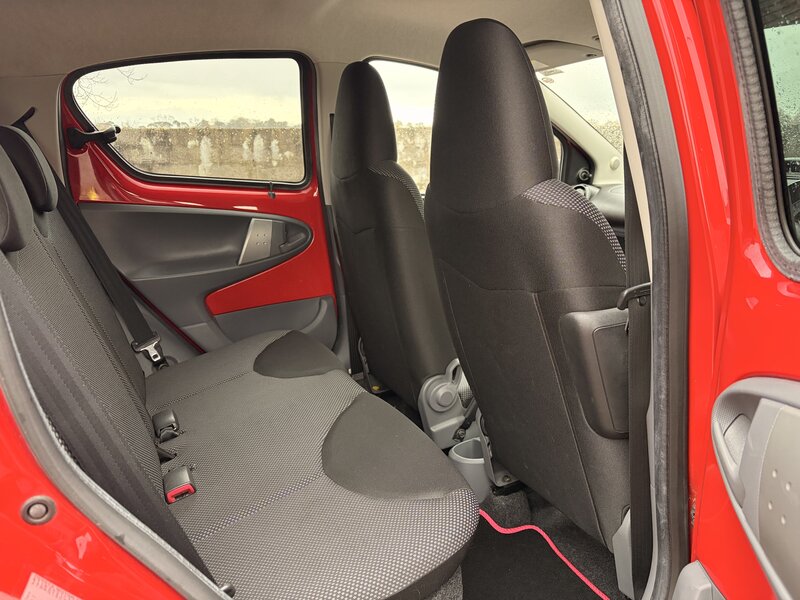 Used Toyota AYGO 2011 for sale - 77457955: Photo 23