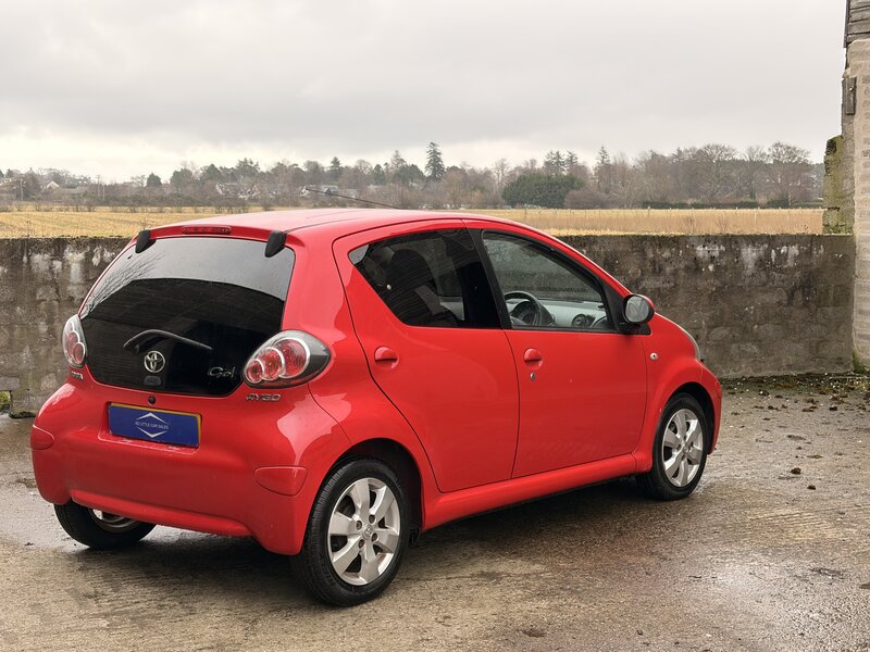 Used Toyota AYGO 2011 for sale - 77457955: Photo 7