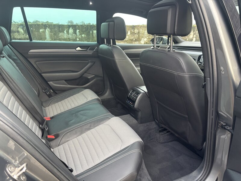 Used Volkswagen Passat 2017 for sale - 77060770: Photo 11