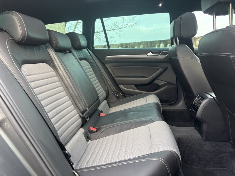 Used Volkswagen Passat 2017 for sale - 77060770: Photo 12