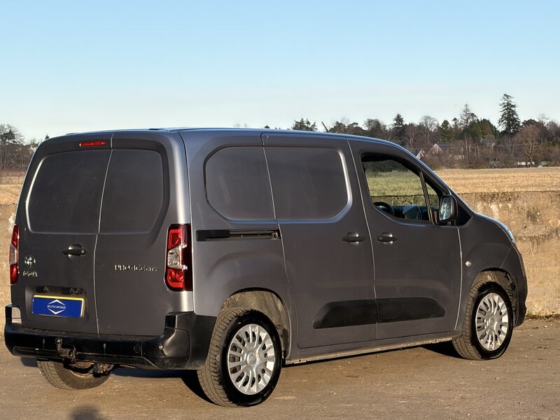 Used Toyota ProAce 2021 for sale - 77648223: Photo 17