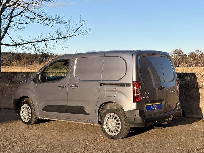 Used Toyota ProAce 2021 for sale - 77648223: Photo 3