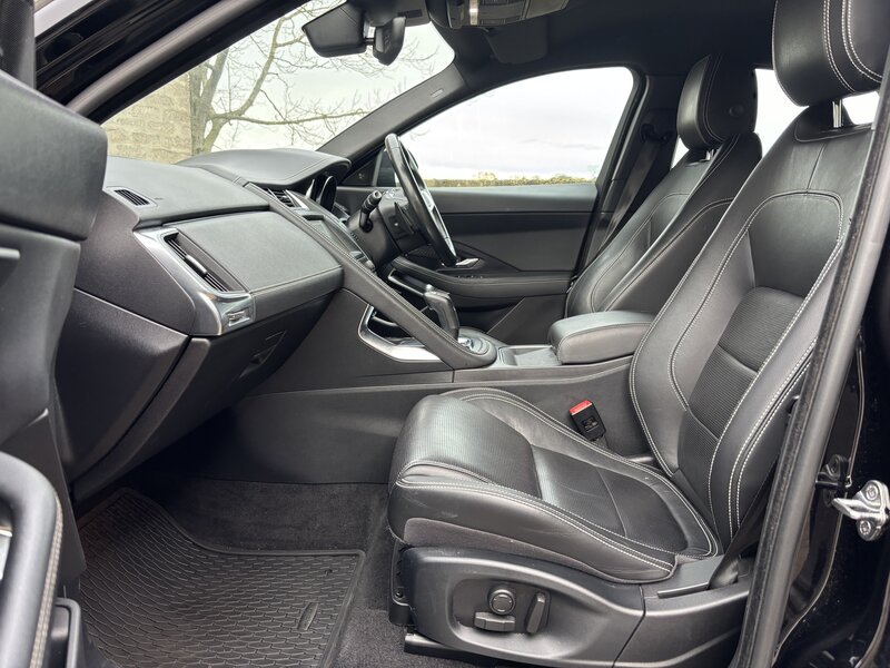 Used Jaguar E-Pace 2019 for sale - 76593562: Photo 21