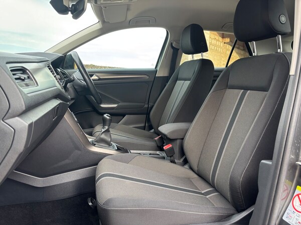 Used Volkswagen T-Roc 2018 for sale - 75293166: Photo 11