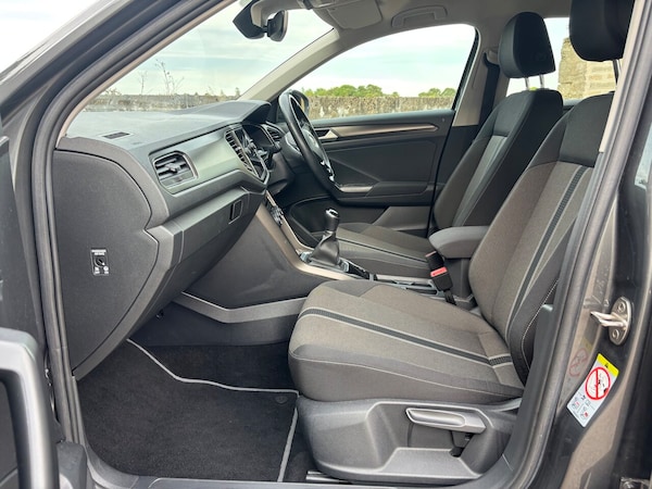 Used Volkswagen T-Roc 2018 for sale - 75293166: Photo 12