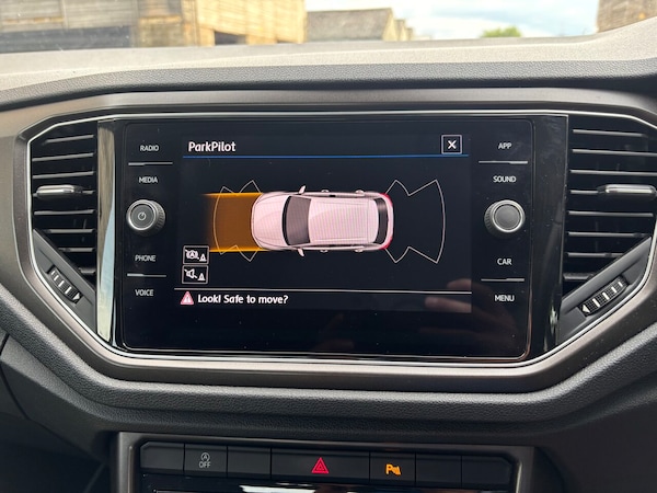 Used Volkswagen T-Roc 2018 for sale - 75293166: Photo 17