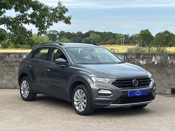 Used Volkswagen T-Roc 2018 for sale - 75293166: Photo 1
