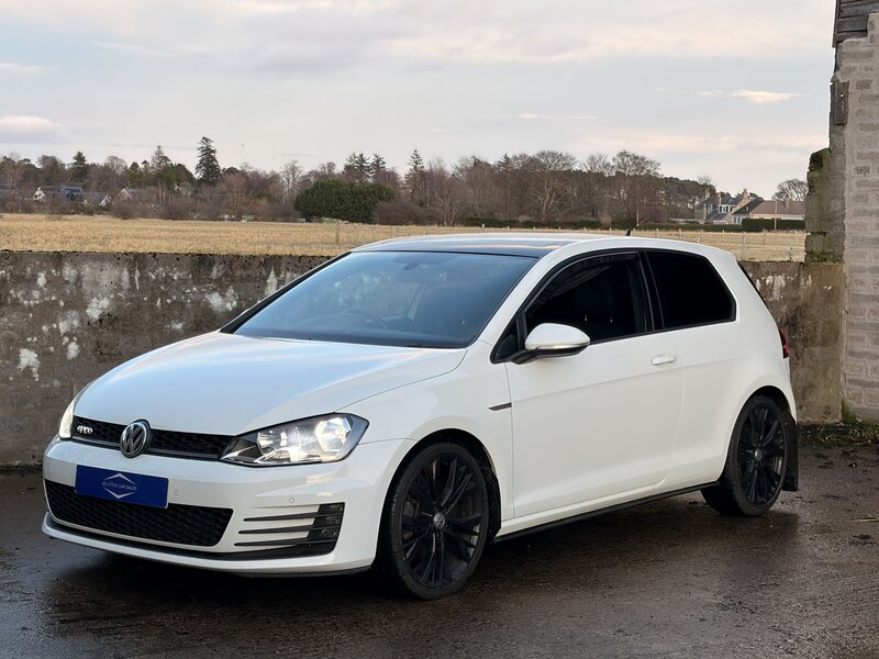 Used Volkswagen Golf 2016 for sale - 77638213: Photo 3