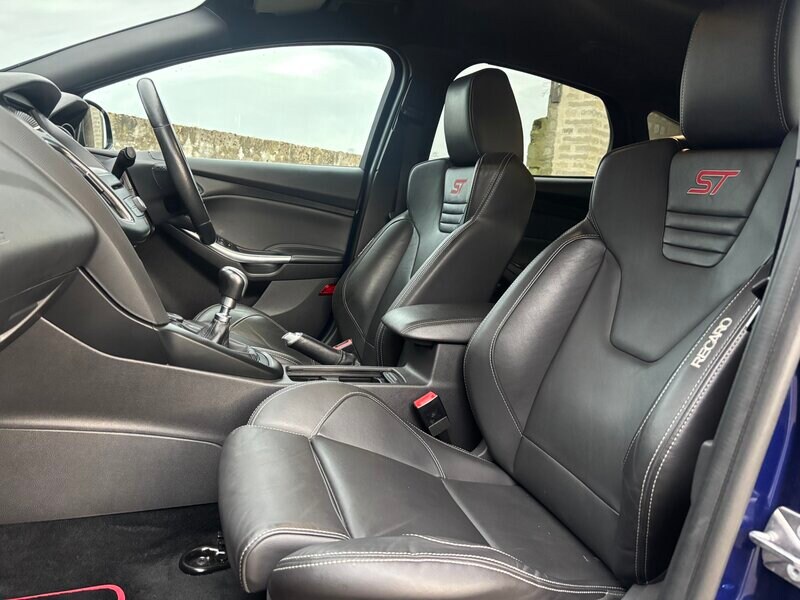 Used Ford Focus for sale - 76934339: Photo 24