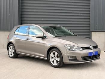 Used Volkswagen Golf 2017 for sale - 79743106: Photo