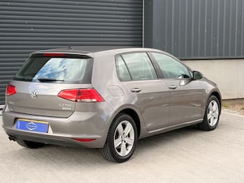 Used Volkswagen Golf 2017 for sale - 79743106: Photo