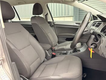 Used Volkswagen Golf 2017 for sale - 79743106: Photo