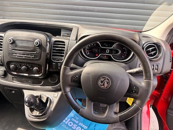Used Vauxhall Vivaro 2017 for sale - 78539889: Photo