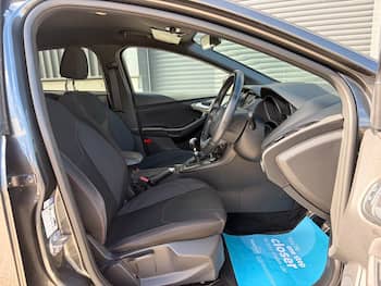 Used Ford Focus 2017 for sale - 79713890: Photo