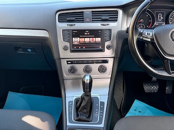 Used Volkswagen Golf 2016 for sale - 77971826: Photo