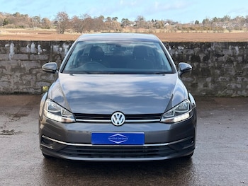 Used Volkswagen Golf 2018 for sale - 78059404: Photo