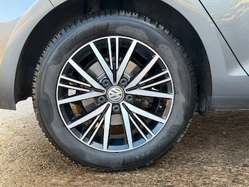 Used Volkswagen Golf 2018 for sale - 78059404: Photo