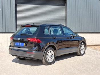 Used Volkswagen Tiguan 2017 for sale - 78518712: Photo