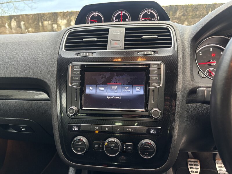 Used Volkswagen Scirocco 2016 for sale - 77552511: Photo 8