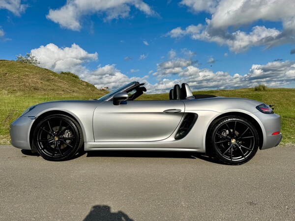 Used Porsche 718 Boxster 2018 for sale - 75577452: Photo 39