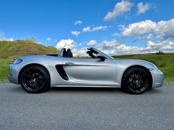 Used Porsche 718 Boxster 2018 for sale - 75577452: Photo 43