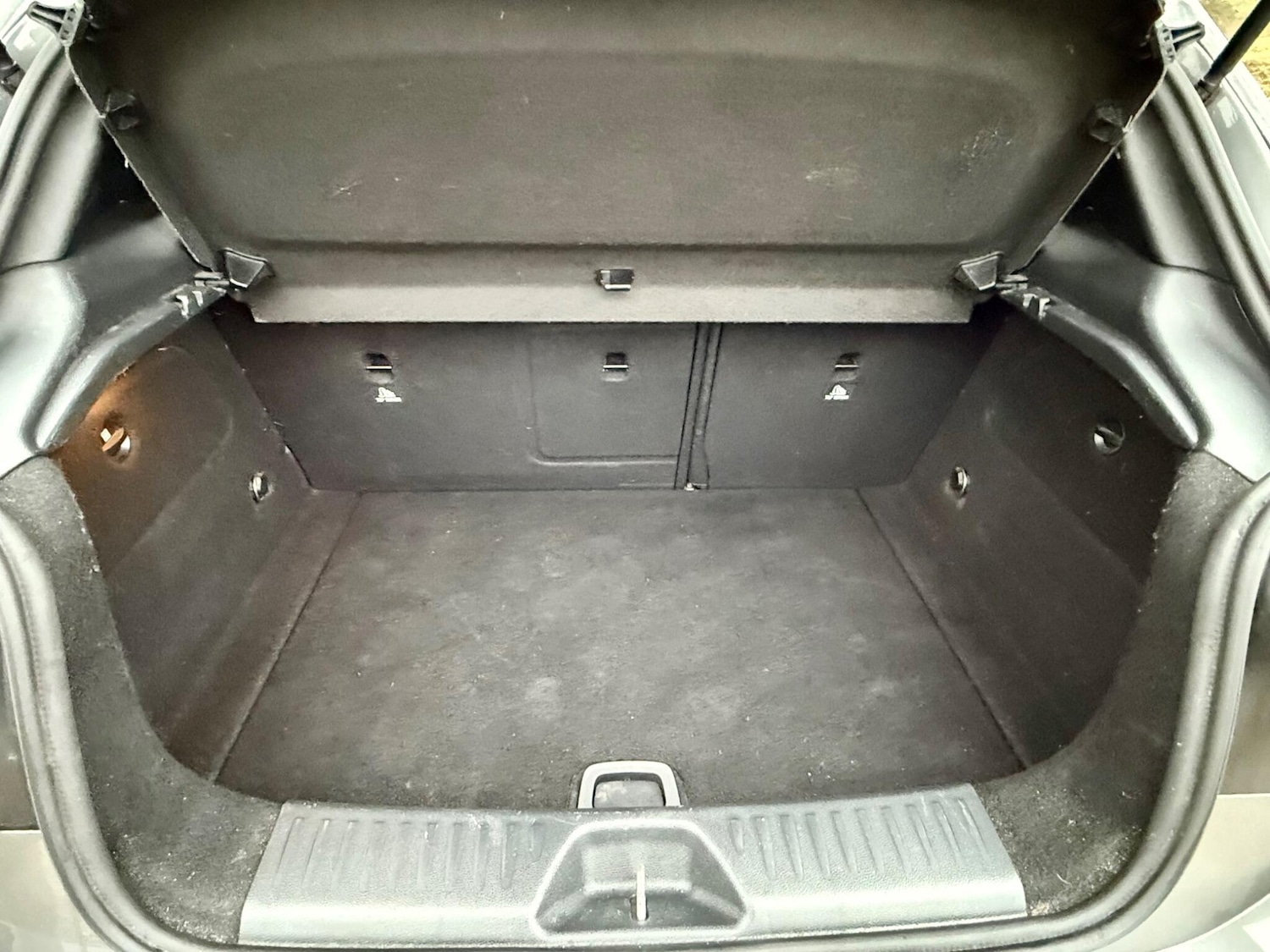 Used Mercedes-Benz A-Class 2015 for sale - 77598175: Photo 31