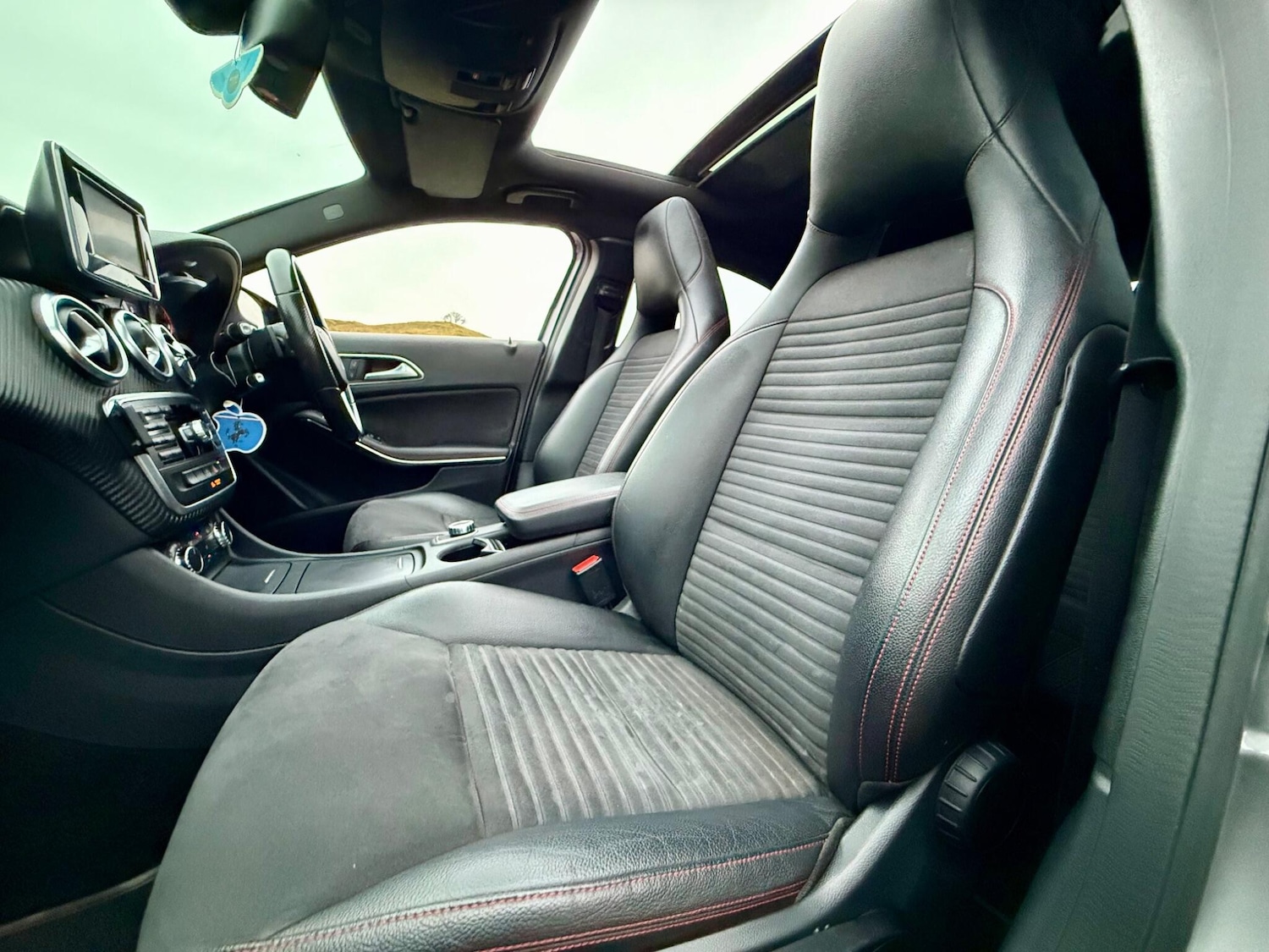 Used Mercedes-Benz A-Class 2015 for sale - 77598175: Photo 37