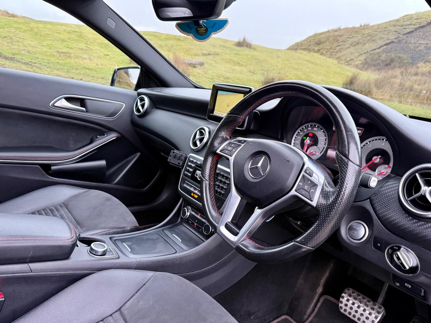 Used Mercedes-Benz A-Class 2015 for sale - 77598175: Photo 5