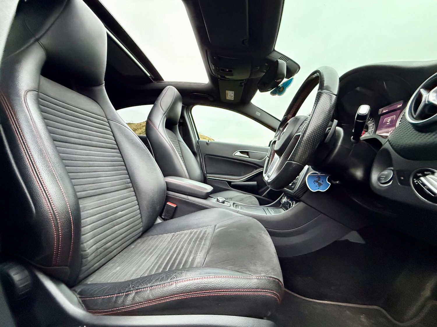 Used Mercedes-Benz A-Class 2015 for sale - 77598175: Photo 8