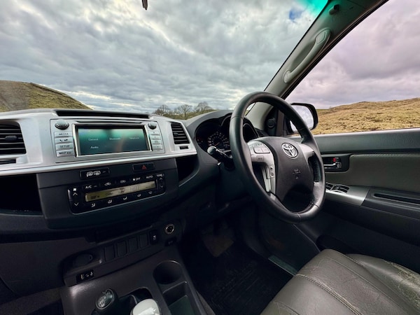 Used Toyota Hilux 2012 for sale - 75577389: Photo 35