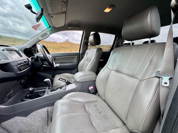 Used Toyota Hilux 2012 for sale - 75577389: Photo 36