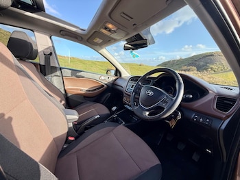 Used Hyundai i20 2015 for sale - 78048181: Photo