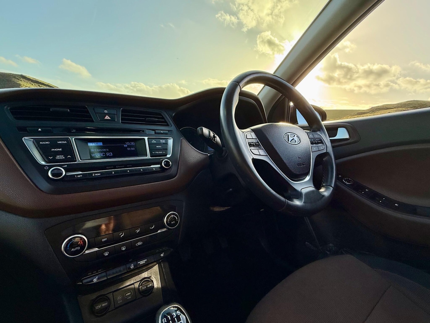 Used Hyundai i20 2015 for sale - 78048181: Photo 42