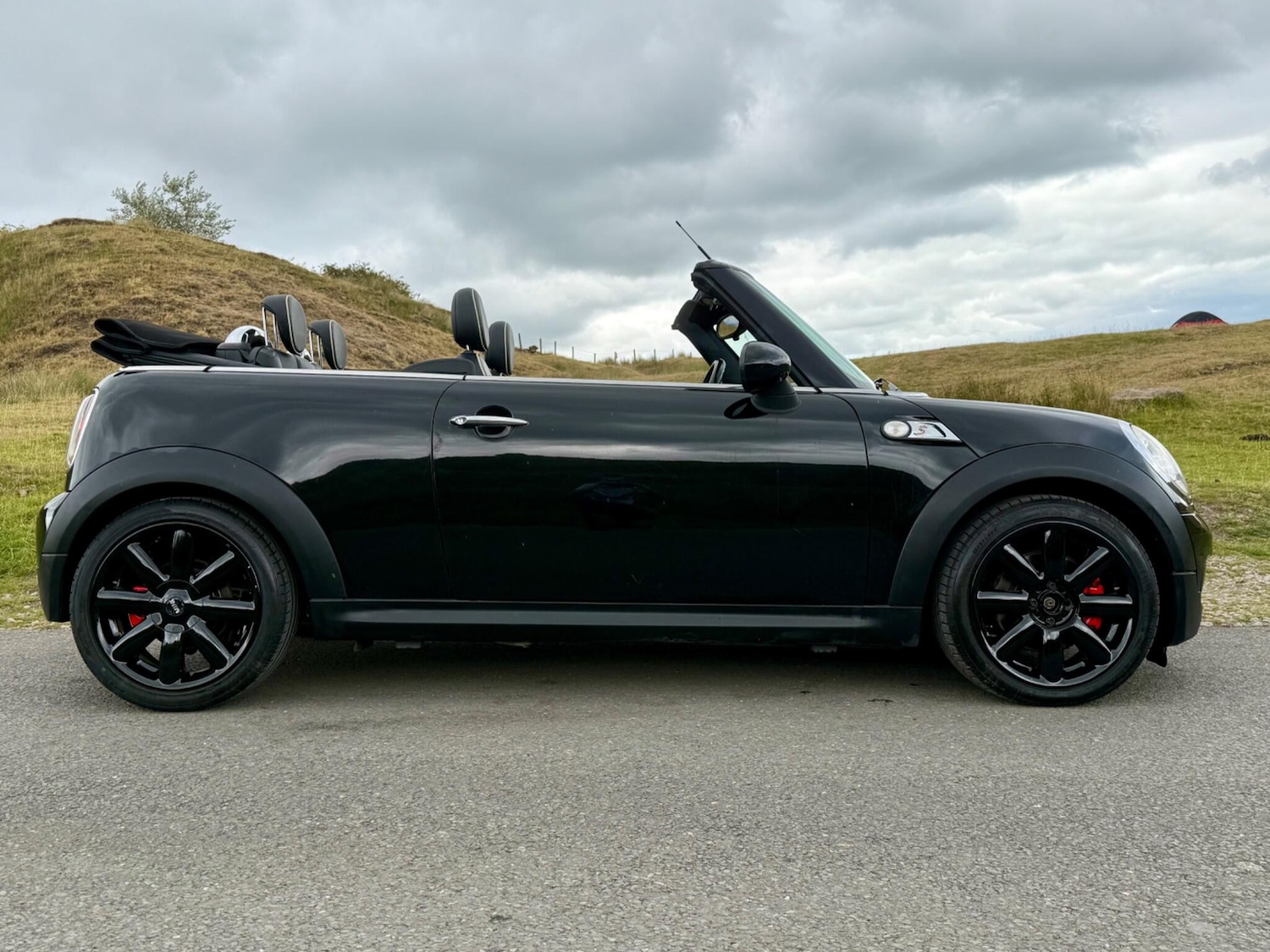 Used MINI Convertible 2010 for sale - 76473683: Photo 17