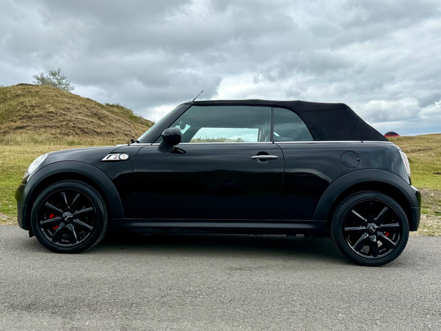 Used MINI Convertible 2010 for sale - 76473683: Photo 25