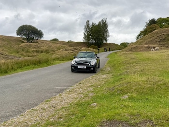 Used MINI Convertible 2010 for sale - 76473683: Photo