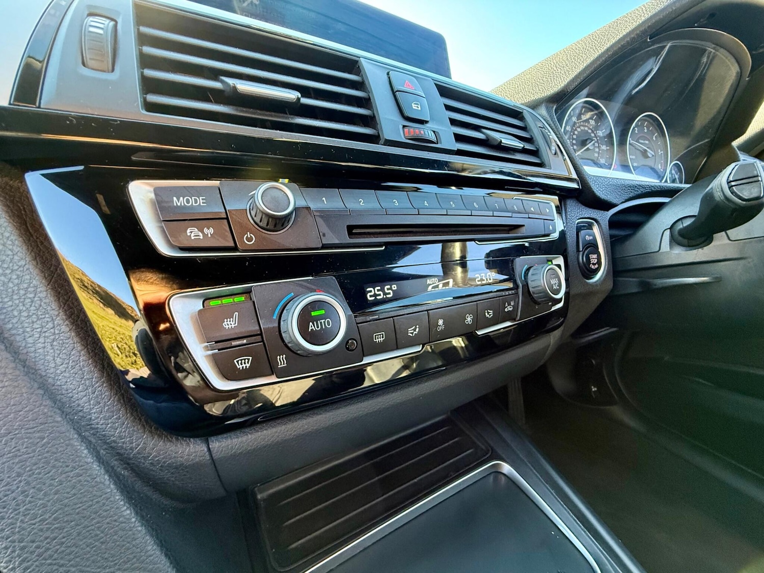 Used BMW 3 Series 2018 for sale - 76689718: Photo 37