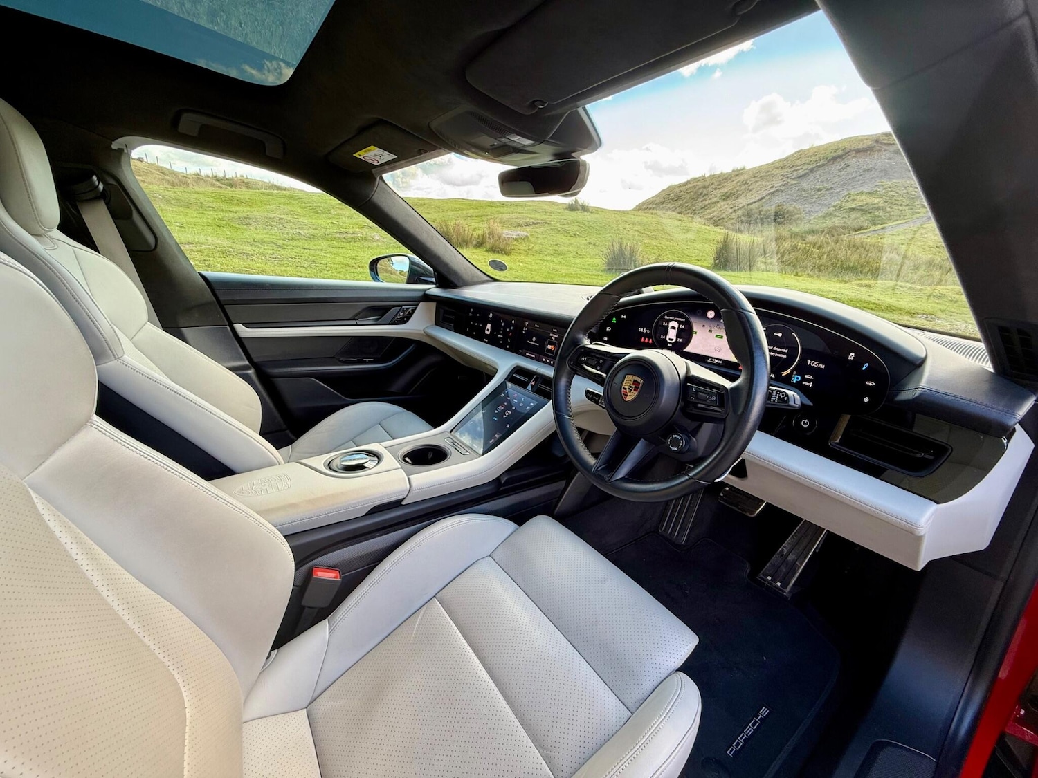 Used Porsche Taycan 2021 for sale - 76121540: Photo 10