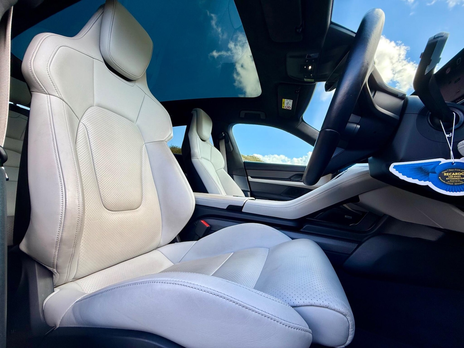 Used Porsche Taycan 2021 for sale - 76121540: Photo 33